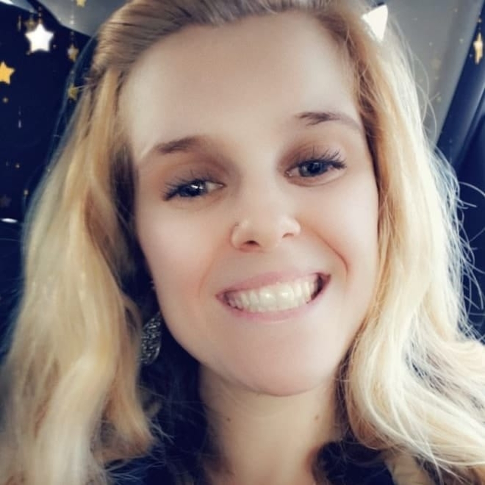 Meet your Posher, Niki